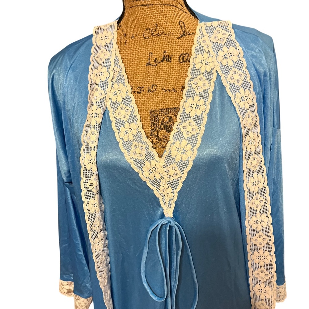 Plus Sized Silky Vintage Robe and Gown